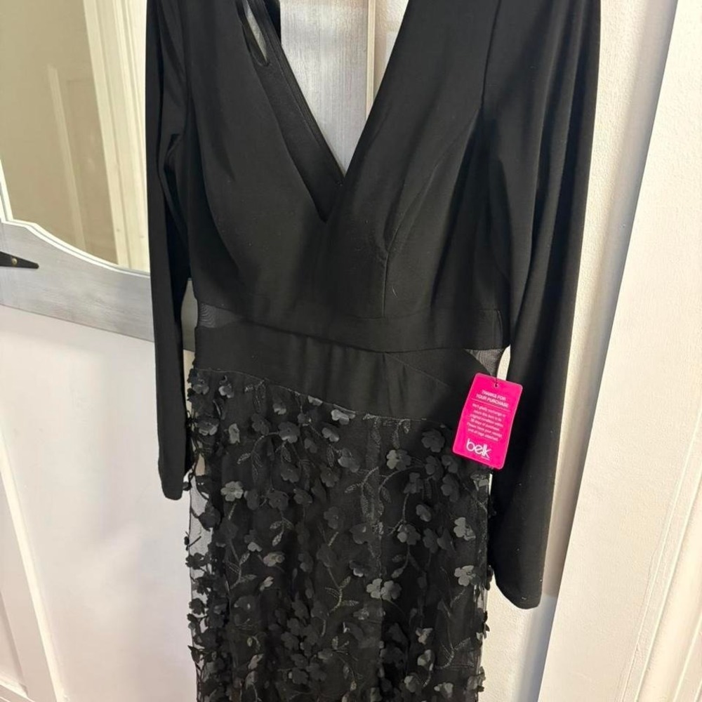 Xscape Black Long Sleeve V-Neck Floral Appliqué Wedding Dress